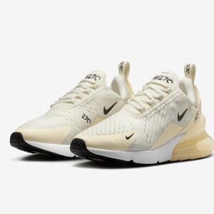 Nike Air Max 270 in Ivory